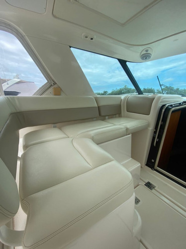 Imagen 10 de 13 de Yate Tiara Sovran 3600 41.8 Lv2070