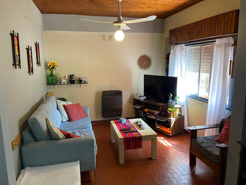 Venta Casa 4 Amb B Vista + Dpto Monoamb Apta Cred.
