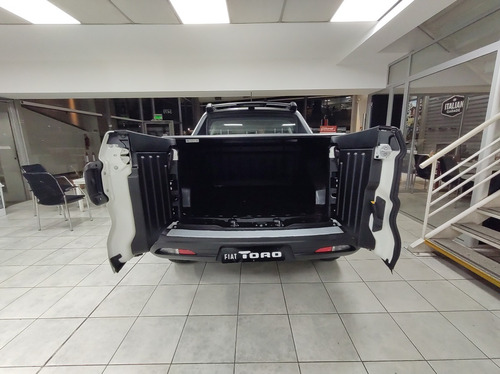 Imagen 10 de 18 de Toro Freedom 2.0 16v Multijet Diesel 4x4 At9 Pactado (*dr*)