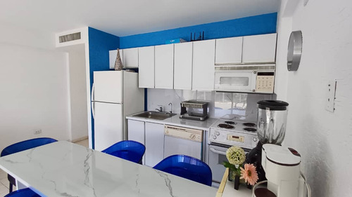 Apartamento En Cimarrón Suites, Playa Parguito