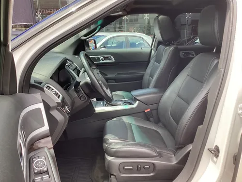 Ford Explorer 4.0 Limited V6 Sync 4x2 Mt