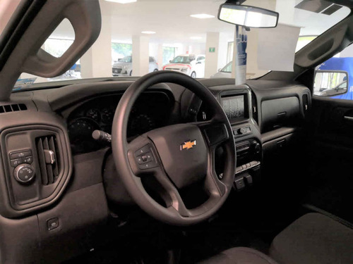 Imagen 10 de 15 de Chevrolet Silverado 2020 2p 1500 Wt Cr 4x2 A