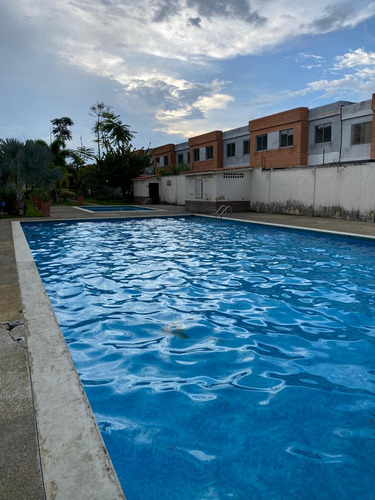 *apto En Alquiler O Venta Semi-amoblado En San Diego. An