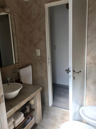 Imagen 20 de 25 de Venta Casa Ph 4 Amb C/ Terraza, Quincho , Castelar