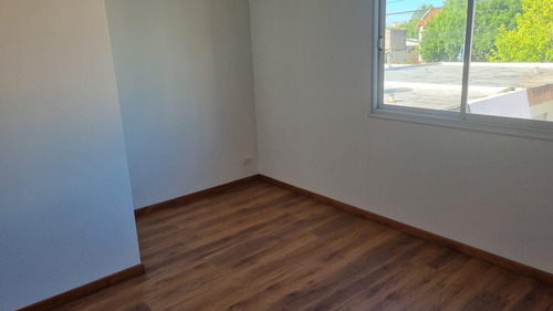 Oportunidad - Venta - Hermoso Duplex 3 Amb. Con Jardín - Apto Credito