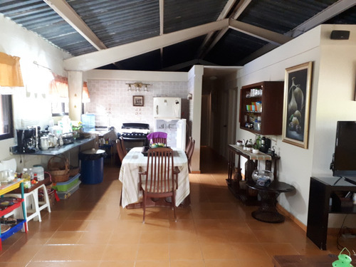 Finca En Venta San Cristóbal Cerca De La Circunvalación De Santo Domingo Con Todas La Comodidades Y Seguridad Para Disfrutar Con Familiares Y Amigos