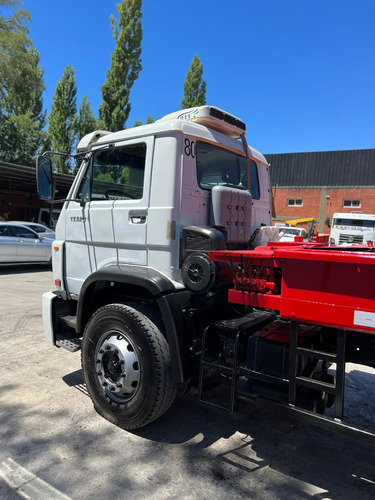 Volkswagen 17220 2012 Con Porta Volquete Usado Camión Nqnmaq