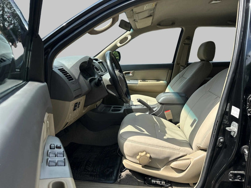 Toyota Hilux SW4 2.7 SR 4X2 16V FLEX 4P AUTOMÁTICO