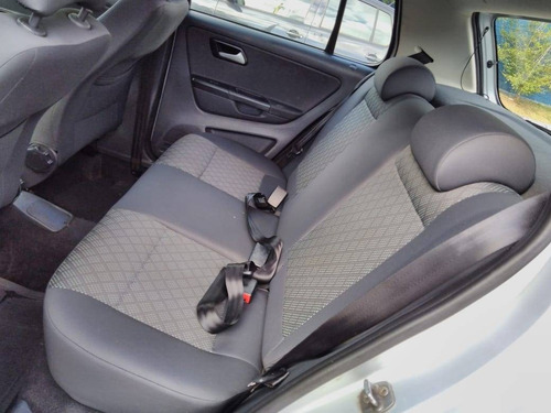 Imagem 9 de 10 de Volkswagen Fox 1.6 Msi Trendline 8v Flex 4p Manual