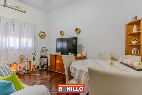 Casa 6 Ambientes Venta Monte Castro
