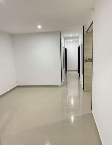 Venta Casa Multifamiliar En Ciudad 2000, Sur De Cali 1019.