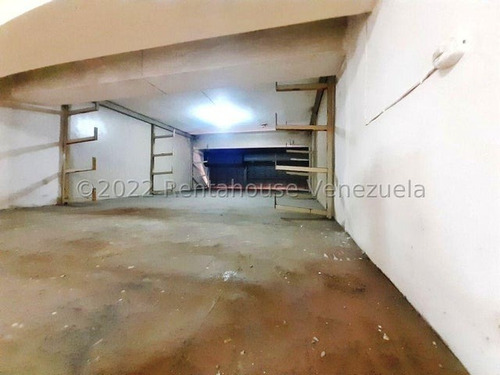 31m2, En Venta Excelente Local Comercial De 31 Metros Cuadrados, A Pocos Metros Del Sambil La Candelaria, Mls#23-12565