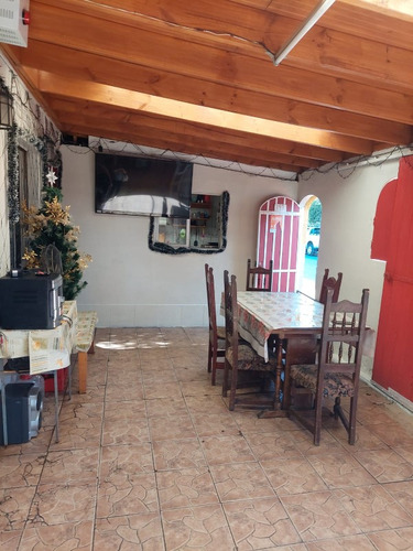 Venta De Propiedad 5 Dormitorios Y Dos Baños En Lo Prado