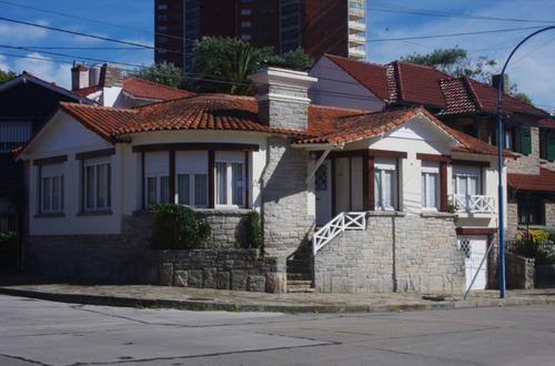 Casa En Playa Grande Para Jovenes