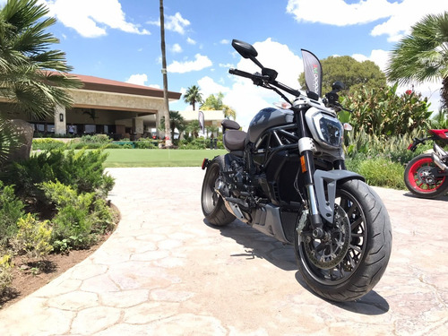 Imagen 2 de 3 de Ducati Xdiavel Liquid Concrete 2020