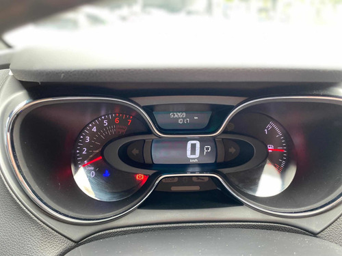 Imagem 10 de 12 de Renault Captur 2020 1.6 16v Life Sce X-tronic 5p Assistida