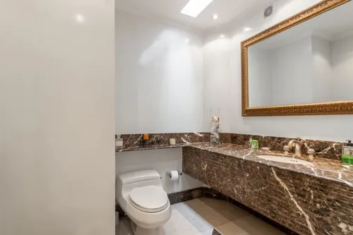 Apartamento En Venta En Chicó Norte. Cod V21456