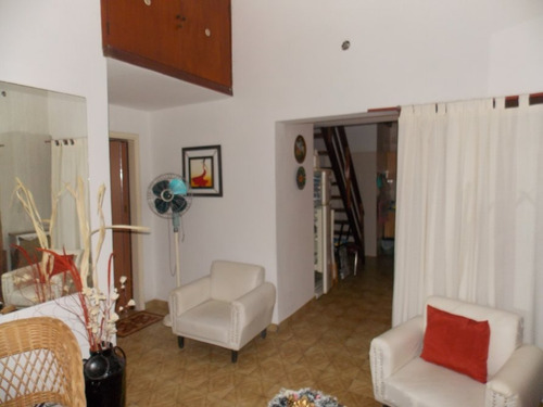 San Bernardo, Venta Amplia Casa Estilo Chalet Retasada
