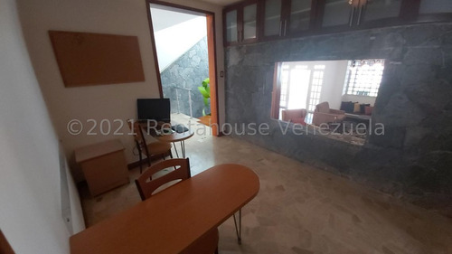 Imagen 4 de 14 de Casa Venta Cumbres De Curumo Mls #22-3768 Espectacular Casa Ubicada En La Urbanización Cumbres De Curumo. Consta De 3 Habitaciones Con Su Baño