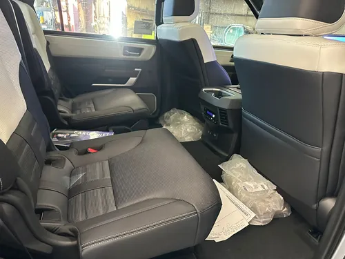 Toyota Sequoia CAPSTONE