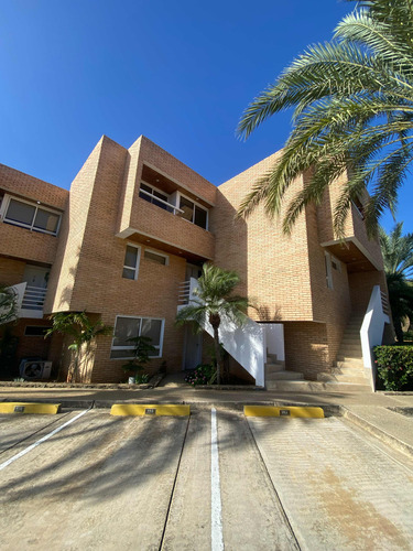 Plaza Real Playa Moreno