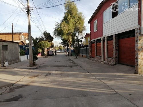 Casa En Venta De 2 Dorm. En El Bosque