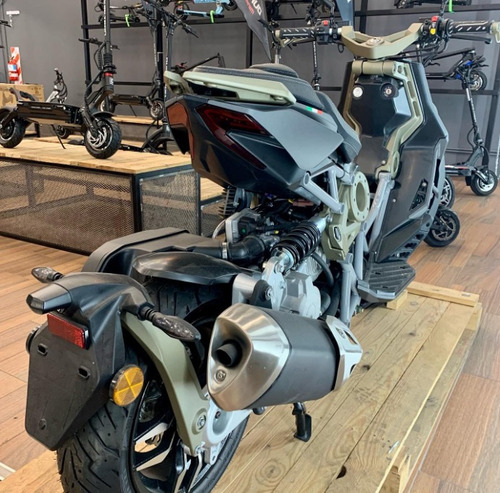 Imagen 16 de 22 de Moto Scooter Italjet Dragster 200cc Abs Italiana 135km/h