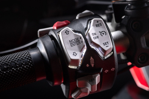 Ducati Multistrada V2s 0km