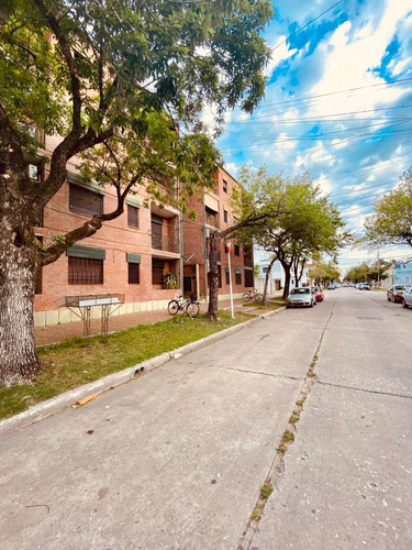 Imagen 1 de 17 de Excelente Departamento En Venta Dentro De Los 4 Bv