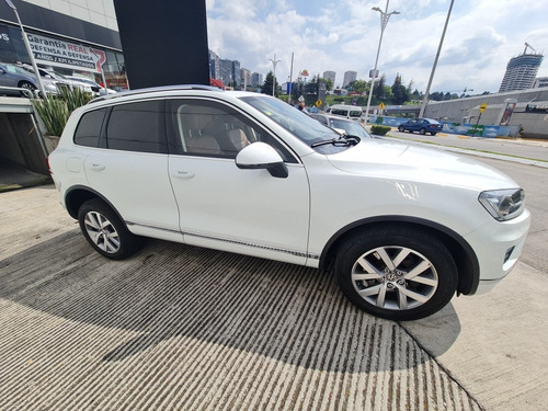 Imagen 4 de 11 de Volkswagen Touareg 4.2 V8 Fsi At 2016