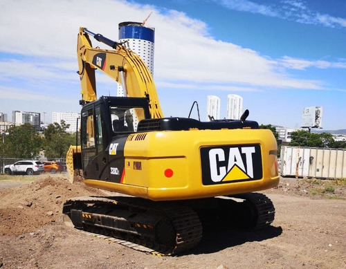 Excavadora Caterpillar 320 D2 2014