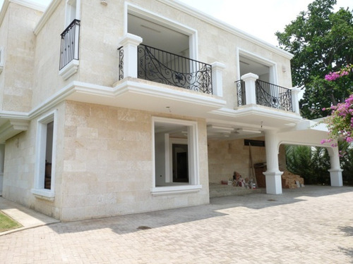 Vende Casa Villas De San Diego Obra Gris. M.c.