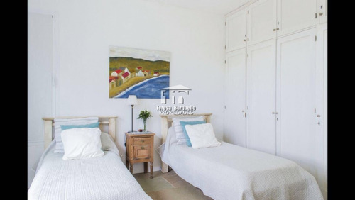 Venta Y Alquiler Temporario- Ref: 221