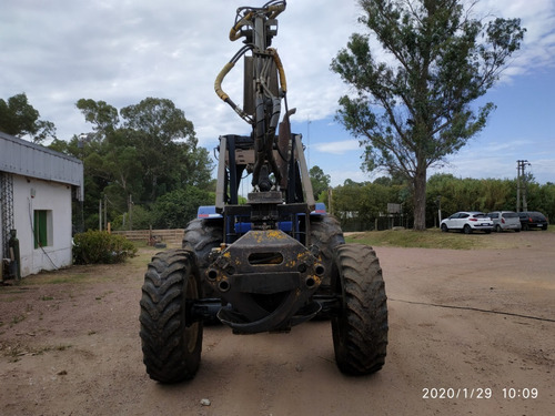 Imagen 3 de 5 de Tractor Con Grapo New Holland 7630