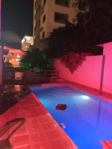 Imagen 3 de 30 de Salinas Casa Con Piscina Al Pie Del Mar