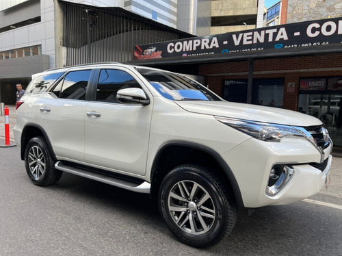 Imagen 8 de 16 de Fortuner Dubai Vrx 2018