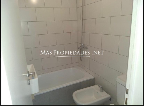 Imagen 7 de 13 de Departamento En Venta 1 Dormitorio En Berazategui