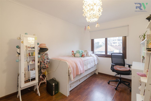 Preciosa Casa En Venta De 4 Dormitorios