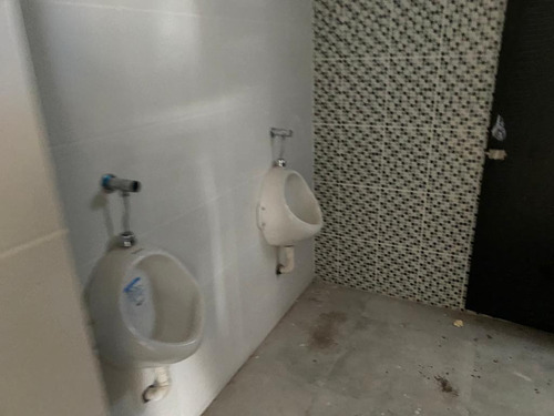 Imagen 10 de 12 de Amplio Salón - Oficina - Ituzaingó Norte - Venta - Alquiler - 700 M2 P Alta
