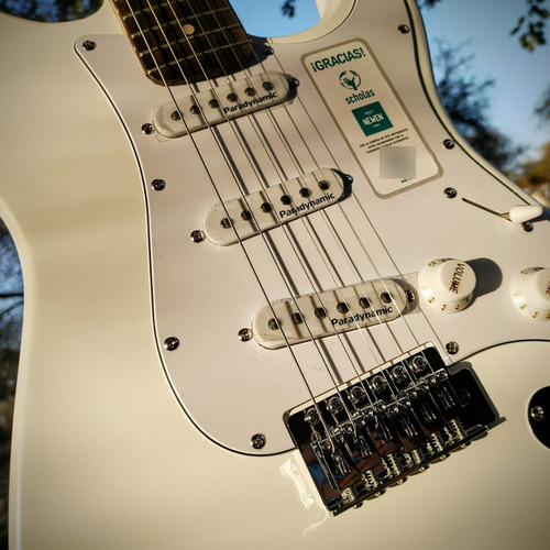 Imagen 4 de 10 de Guitarra Eléctrica Newen St White