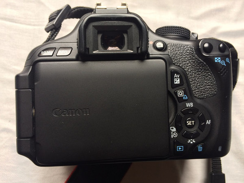 Canon T3i + Super Kit E Brinde