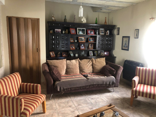 Imagen 2 de 11 de Casa En Barrio Los Pinos - Brandsen