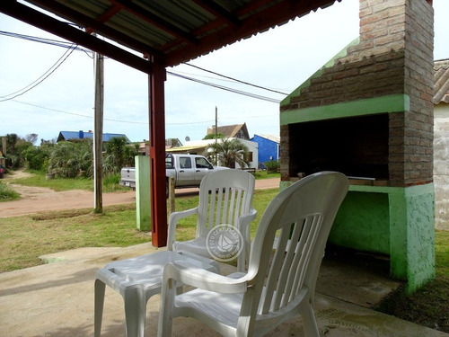 Imagen 4 de 15 de Vicky B En Aguas Dulces