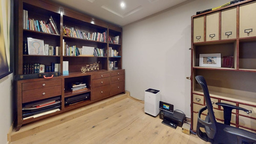 Se Vende Departamento Remodelado En La Jolla (v)