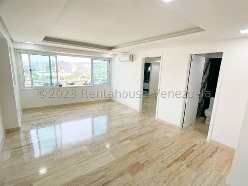 Apartamento Remodelado En Venta En El Rosal 24-15444ag