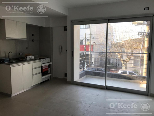Imagen 3 de 10 de Venta - Departamento 2 Ambientes En Pleno Bernal - Excelentes Accesos
