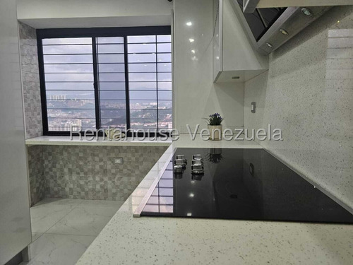 Apartamento Remodelado En Alquiler La Alameda De 154.05 Mtrs2 Pd
