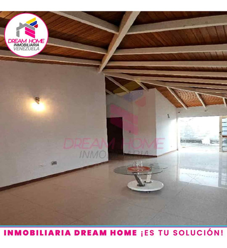 Casa En Venta Urb. Altos Del Aguila - Charallave.