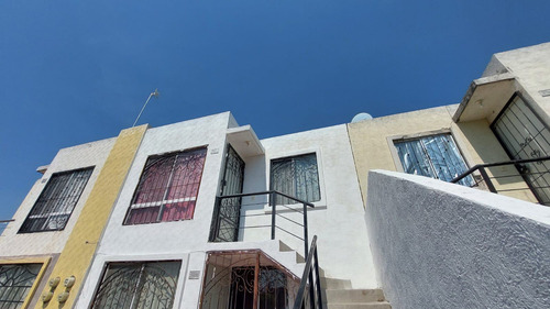 Casa En Venta-cto Muralistas, Los Cantaros, Tlajomulco De Zúñiga, Jalisco (36115501405)