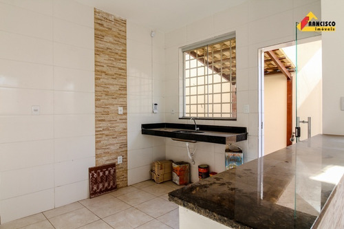 Imagem 4 de 15 de Casa À Venda, 3 Quartos, 2 Vagas, Jardim Candidés - Divinópolis/mg - 30623